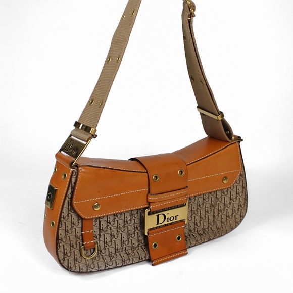 Dior Street Chic Columbus Shoulder Bag - Picture 6 of 14